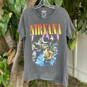 Nirvana Unplugged In New York Graphic Band T-Shirt in Grey !